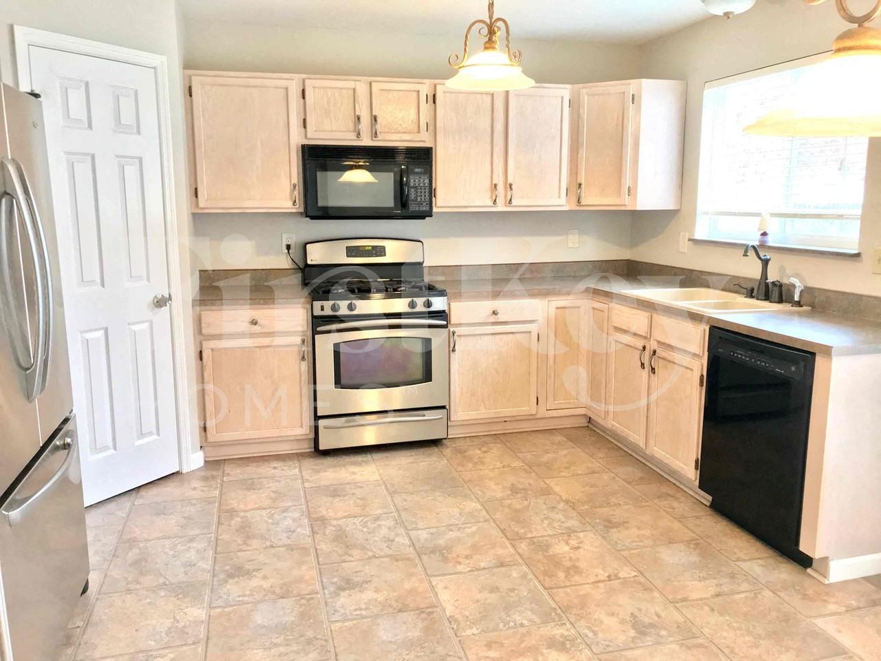 9 Kingsmont Ct - Photo 6 of 17