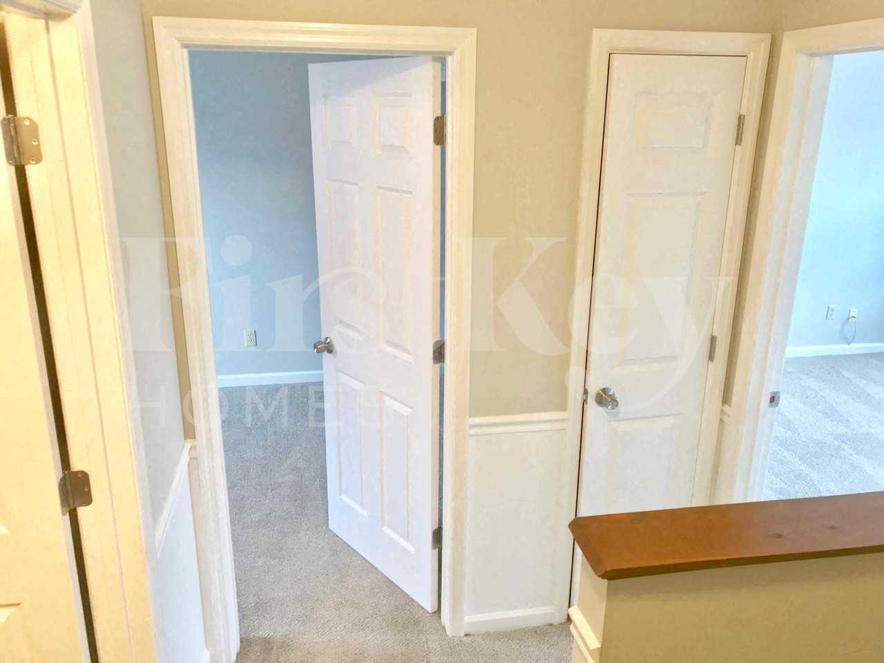 9 Kingsmont Ct - Photo 7 of 17