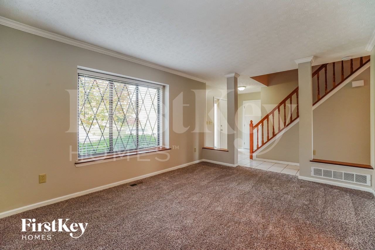 8900 Cornwallis Ct - Photo 2 of 15