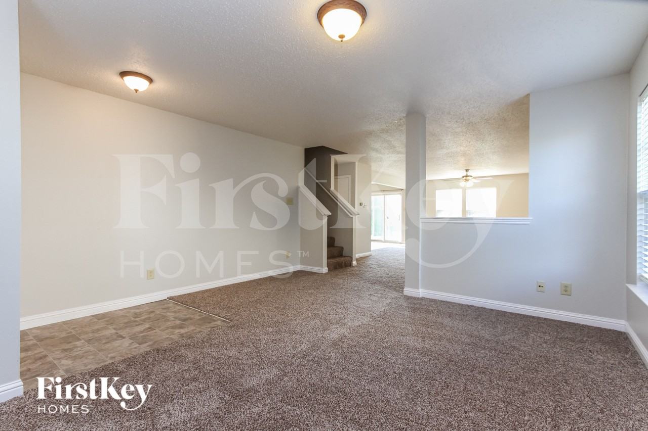 6448 Front Point Dr - Photo 5 of 16