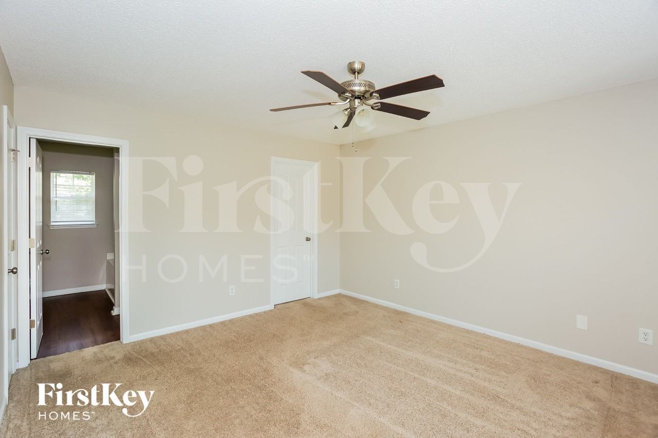 5415 Tucker Phillips Dr - Photo 7 of 15