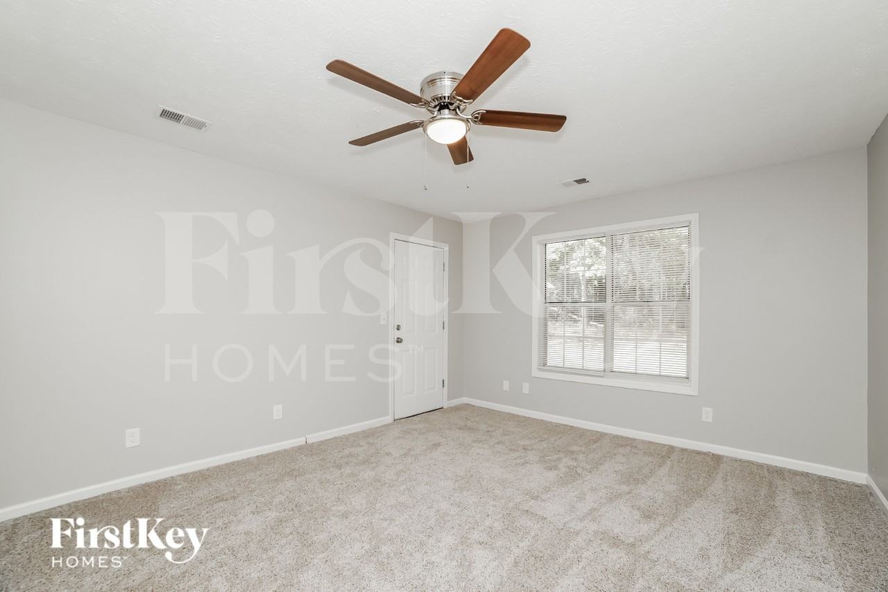 3902 Viola Ct - Photo 7 of 16