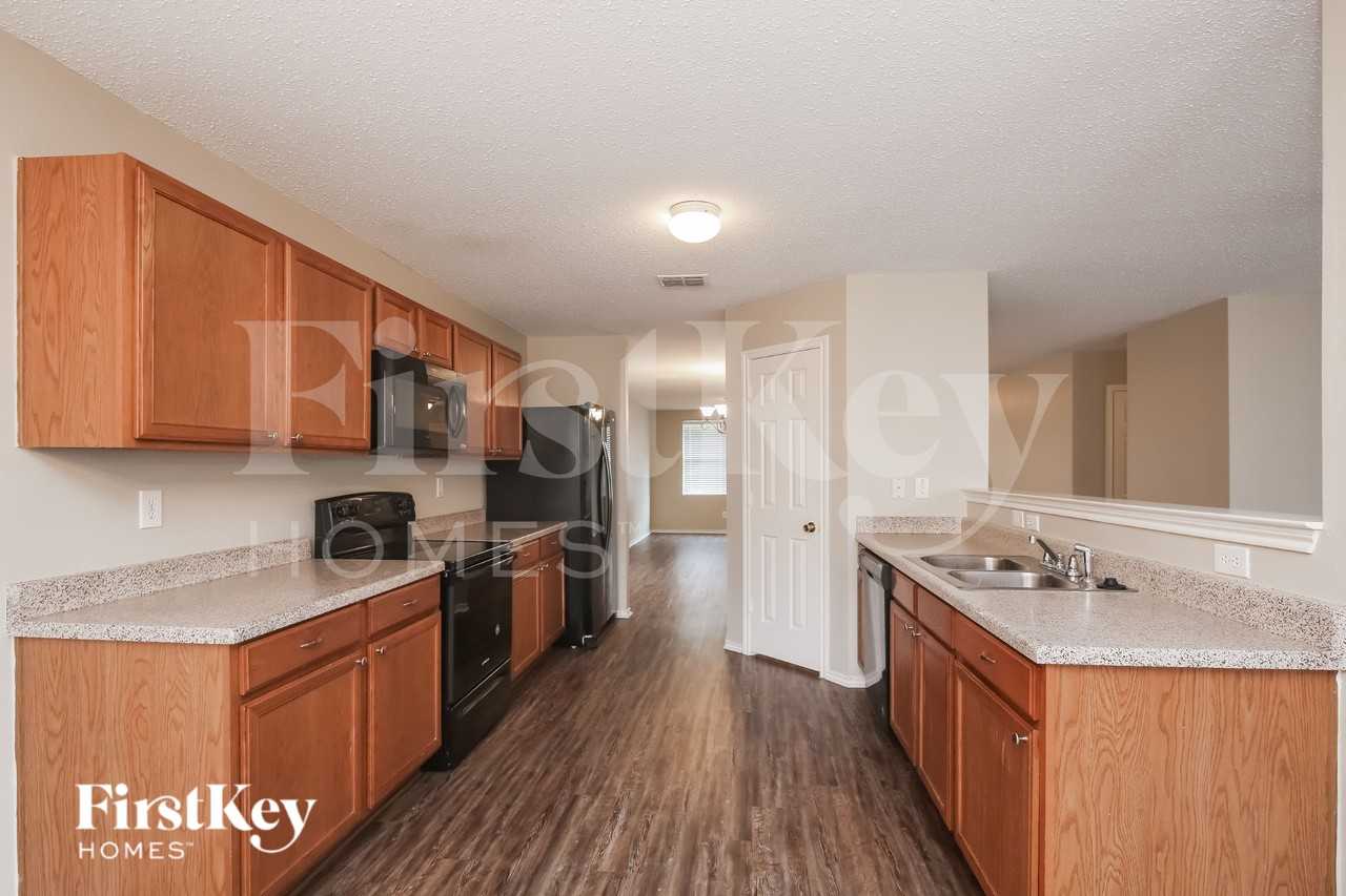 3716 Mariner St - Photo 7 of 16