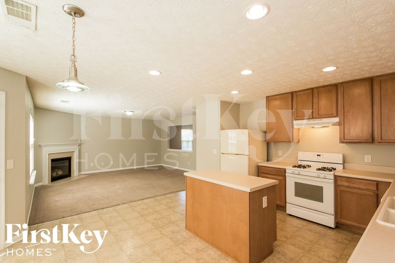 3545 Bridgeshaw Dr - Photo 6 of 15