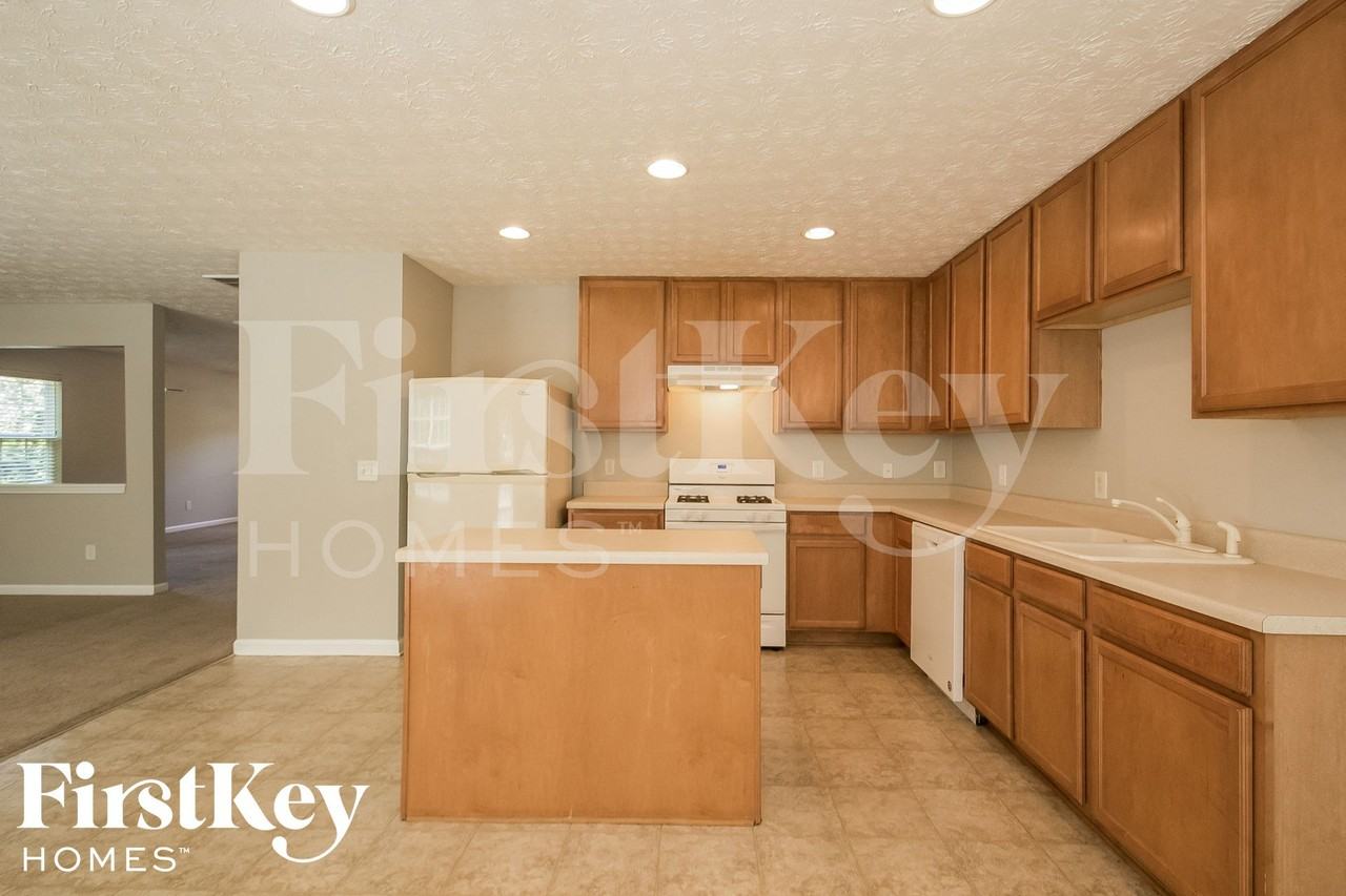 3545 Bridgeshaw Dr - Photo 7 of 15