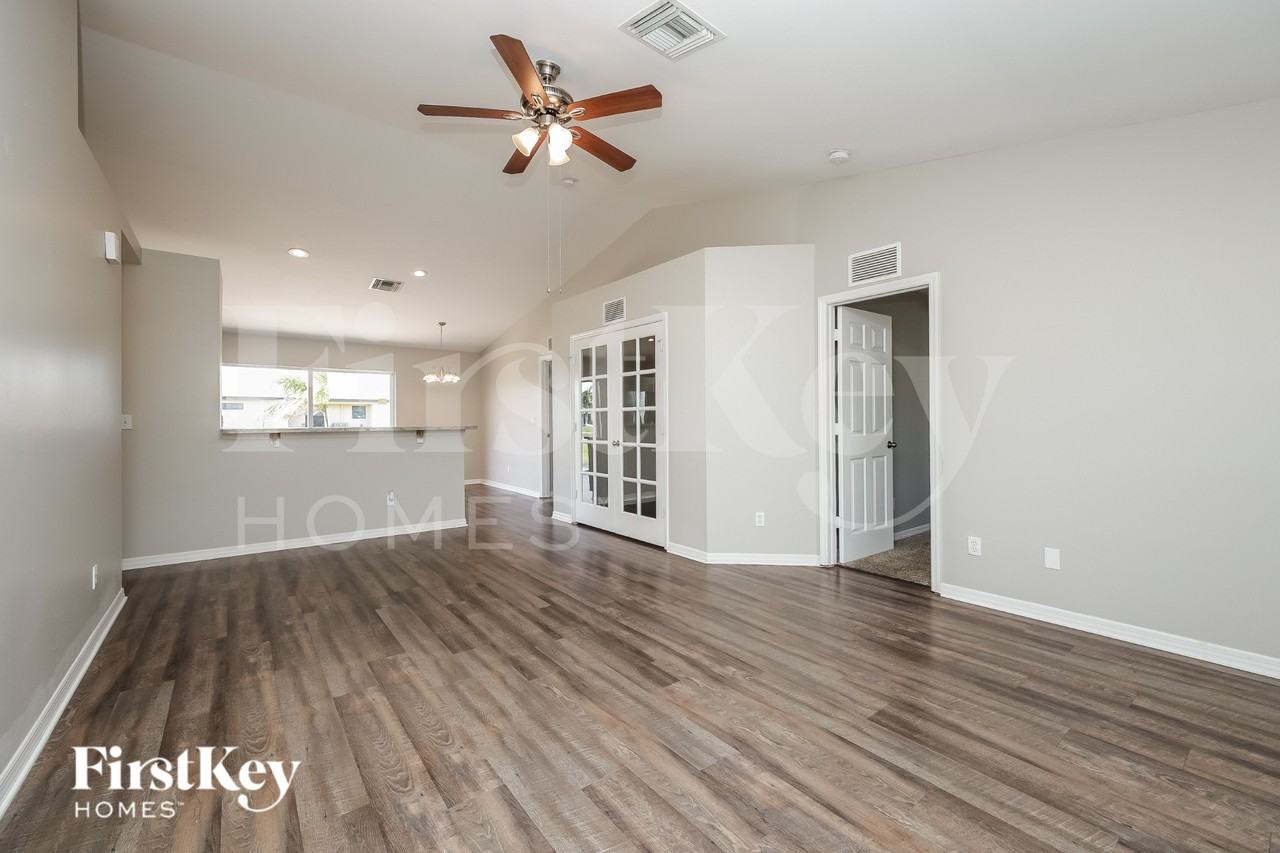 316 Swave - Photo 3 of 20