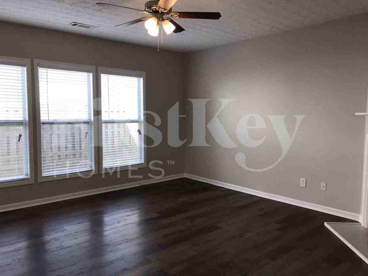 311 Azalea Loop - Photo 6 of 22