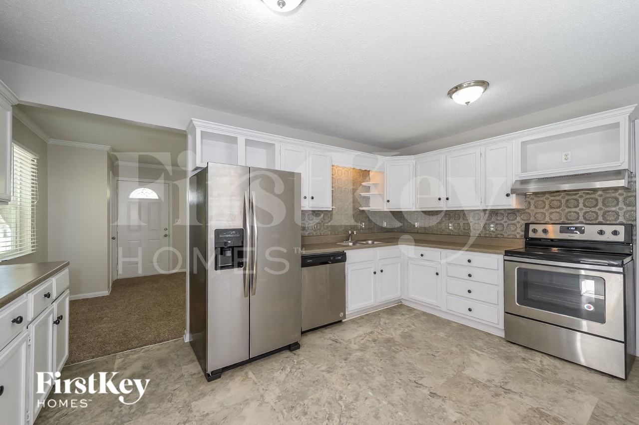 201 E Hale St - Photo 7 of 16