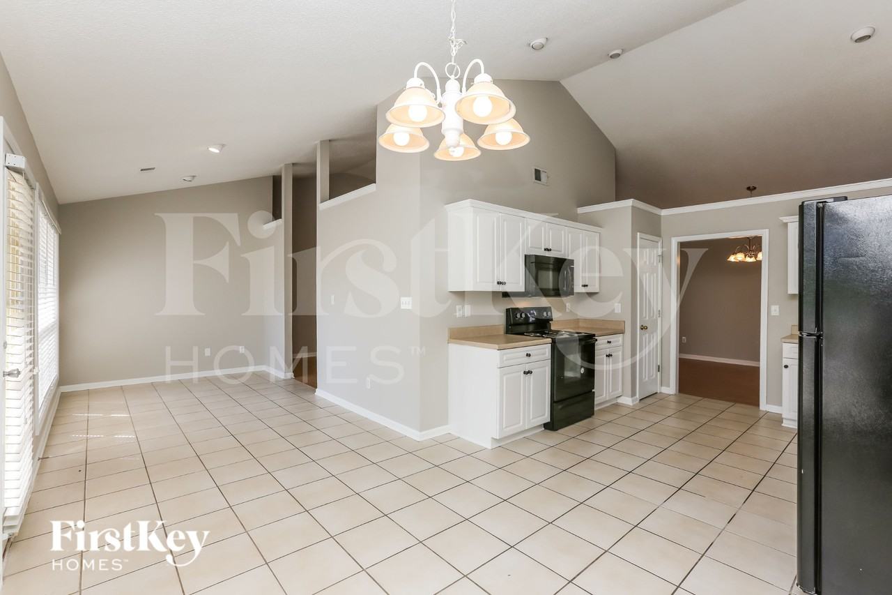 200 Summer Hill Dr - Photo 7 of 16
