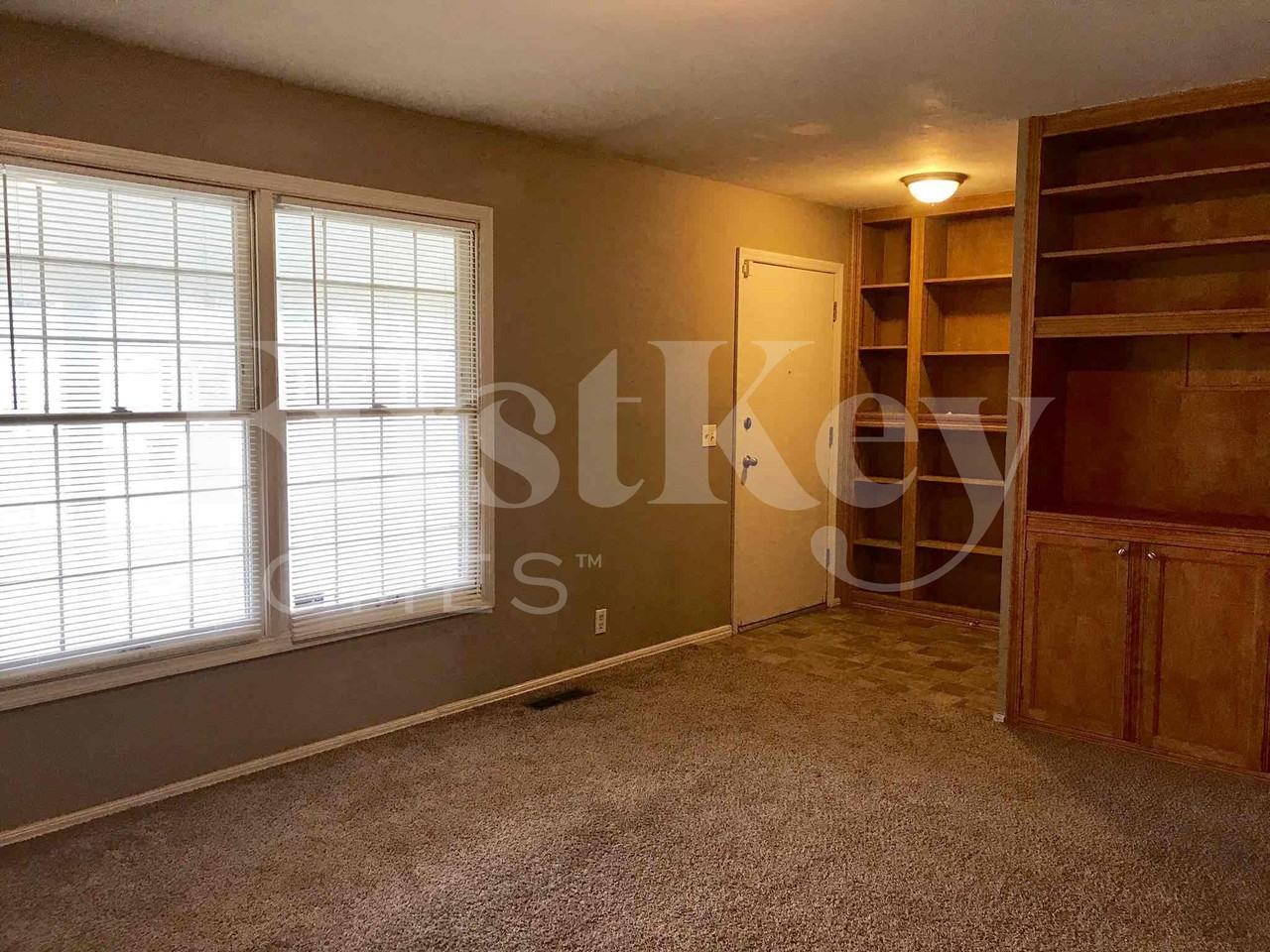 1983 Greenheath Dr - Photo 4 of 20