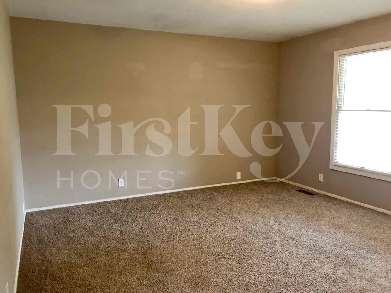 1983 Greenheath Dr - Photo 5 of 20