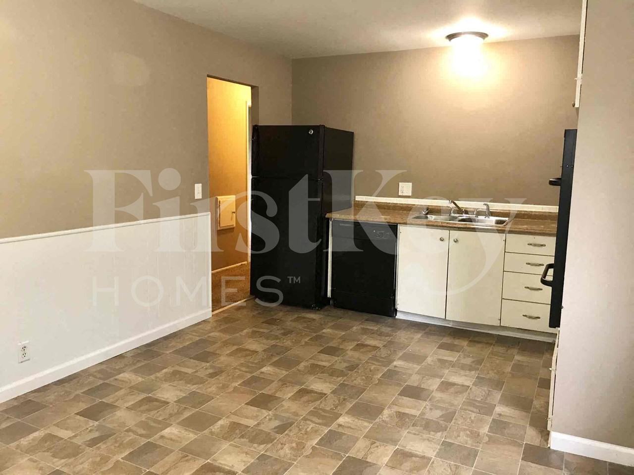 1983 Greenheath Dr - Photo 7 of 20