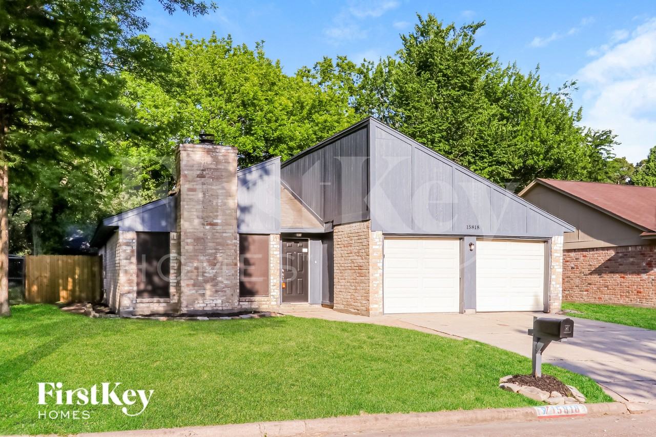 15818 Nutcracker Ct - Photo 2 of 19