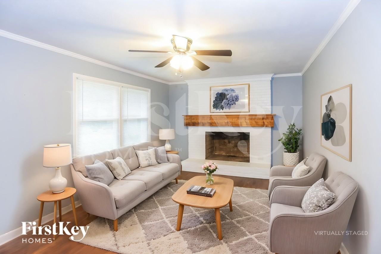 1502 Kingston Dr - Photo 5 of 18