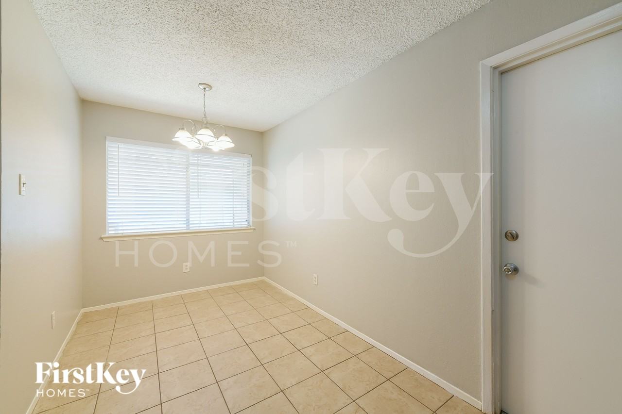 13630 Alon Ln - Photo 7 of 18
