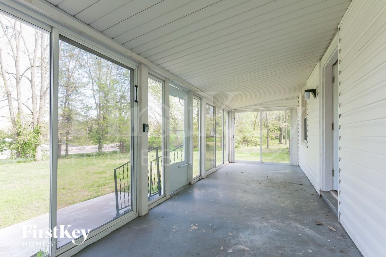 12303 Benham Rd - Photo 3 of 18