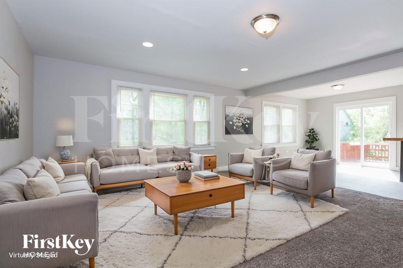 12303 Benham Rd - Photo 5 of 18