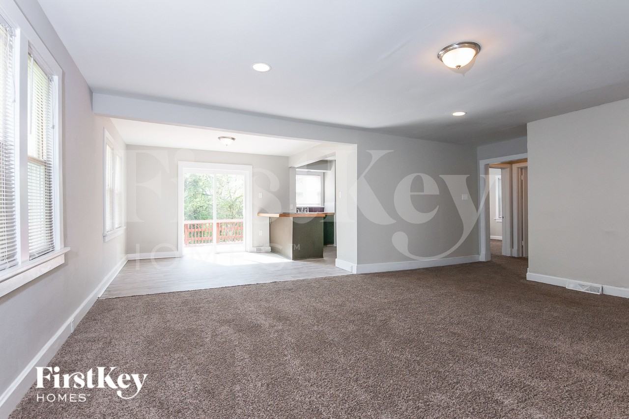 12303 Benham Rd - Photo 6 of 18
