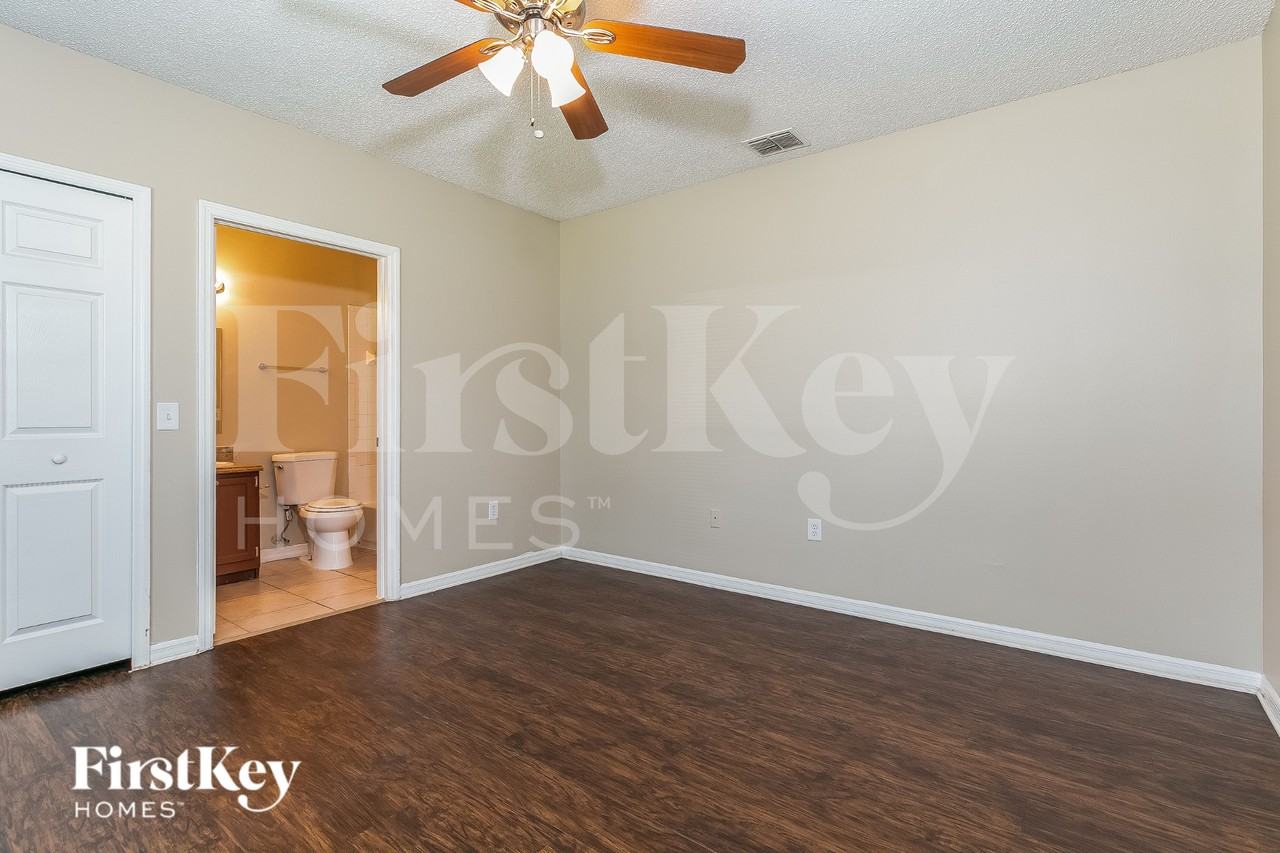 117 Marsh St - Photo 7 of 18