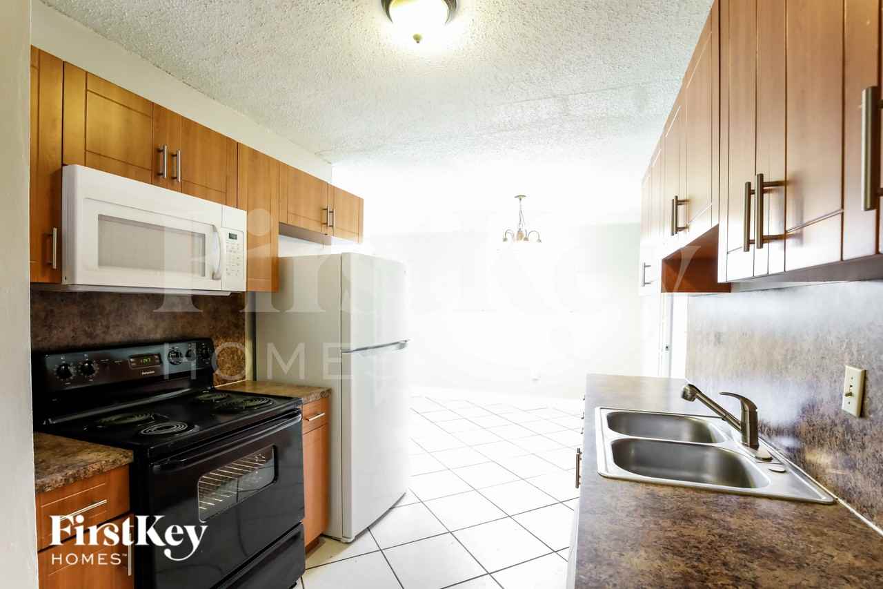 11460 Sw 199th St - Photo 7 of 20