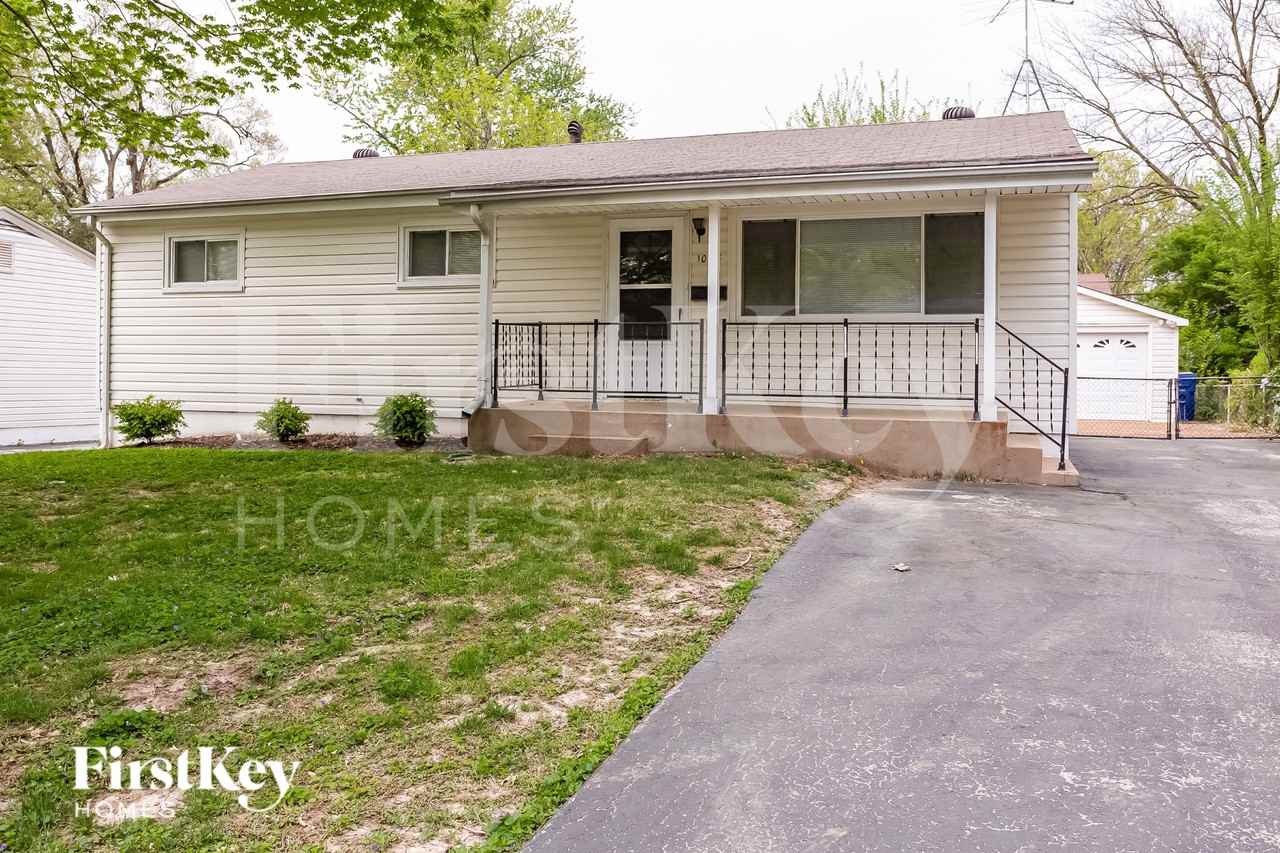 1095 Ozment Dr - Photo 2 of 15