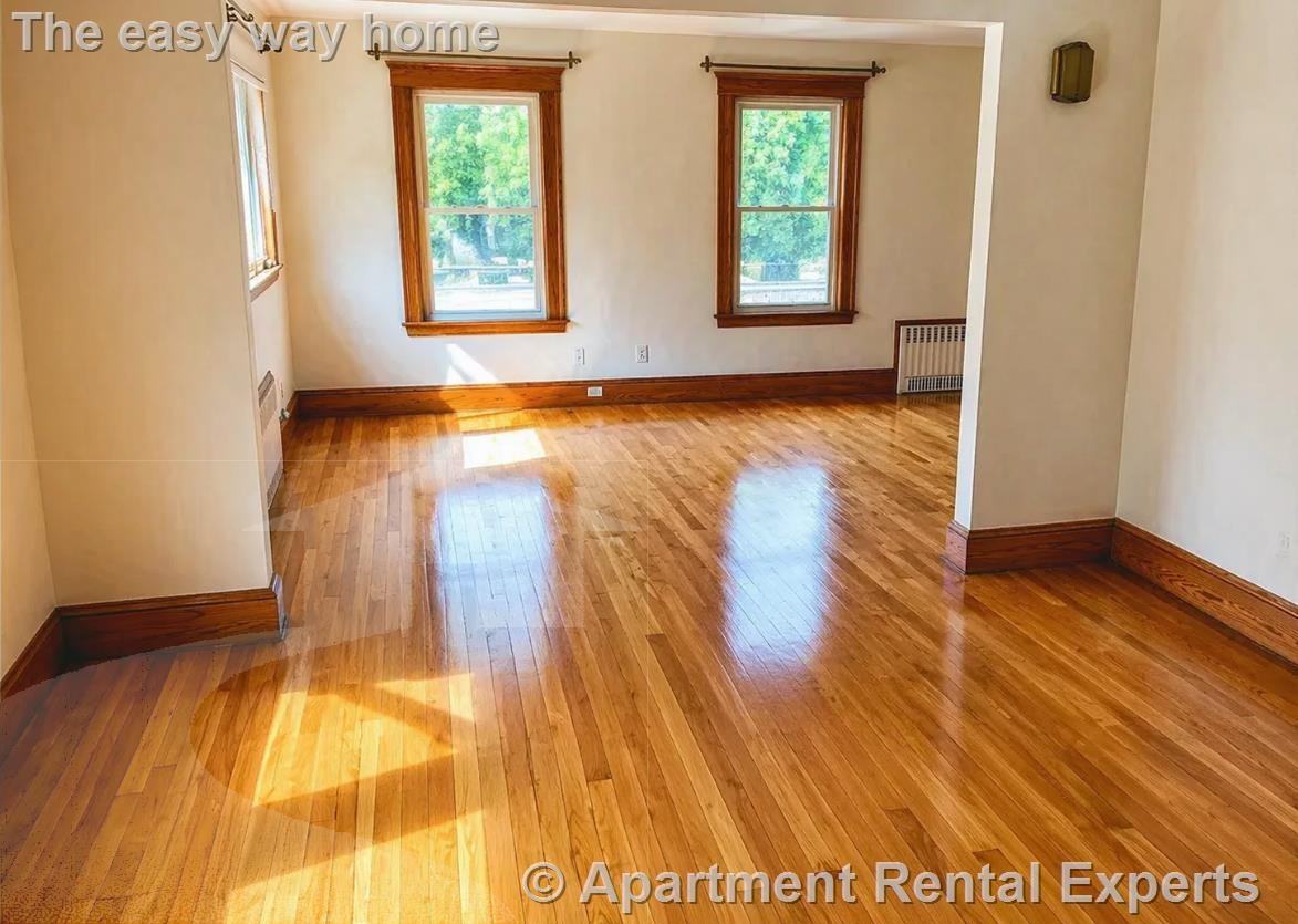 19 Adams St - Photo 3 of 21