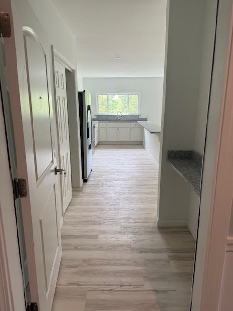 64 Pine St #1B - Photo 4 of 16