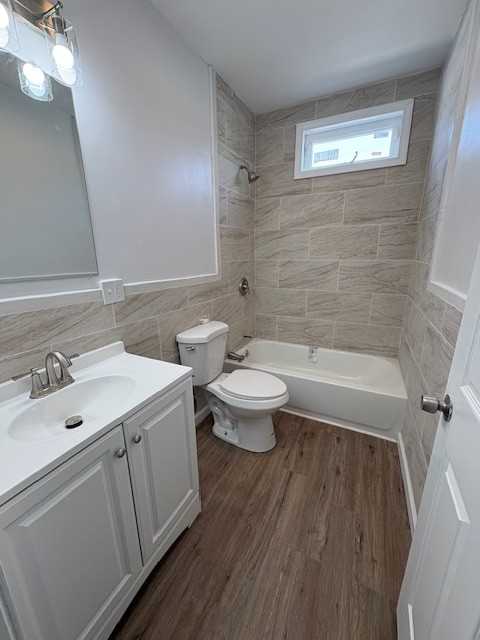 46 Webb St #2 - Photo 3 of 15