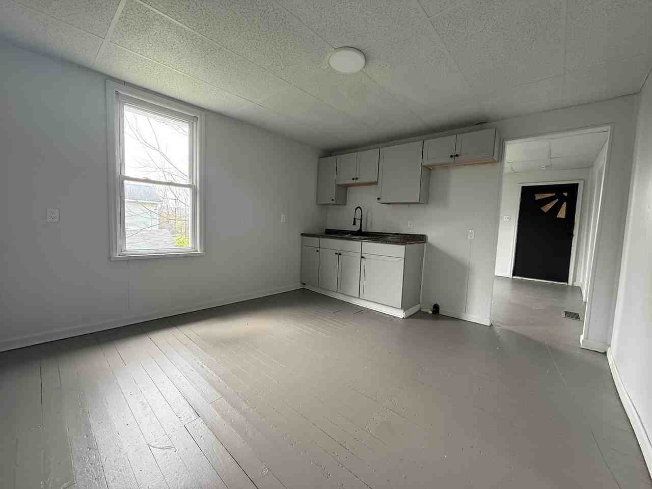 2487 Walnut St - Photo 2 of 9