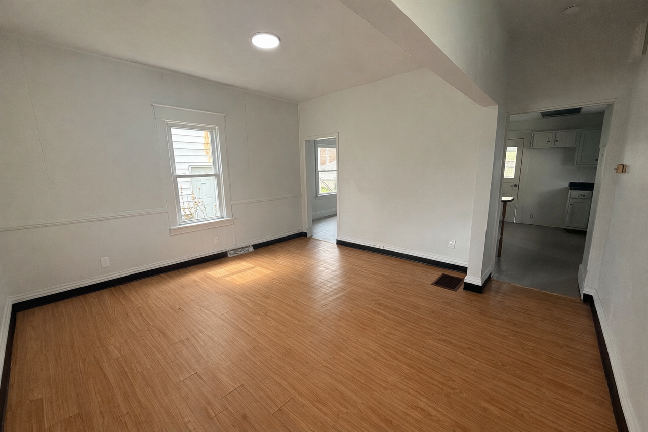 720 Baldwin Ave - Photo 7 of 10