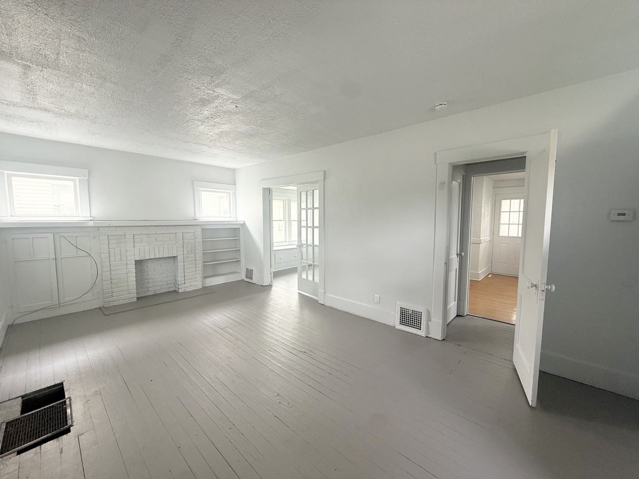 726 Baldwin Ave - Photo 2 of 11