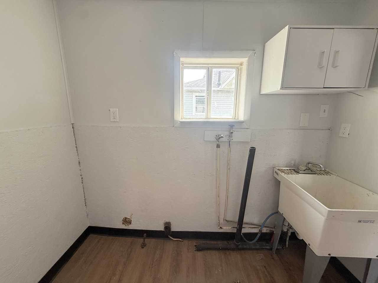 754 N Sharpsville Ave - Photo 4 of 10