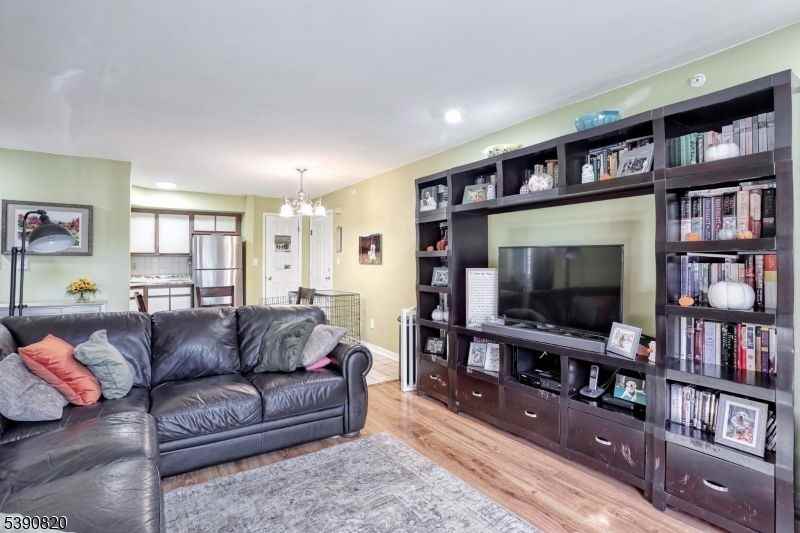 2400 Ne 10th St ##203