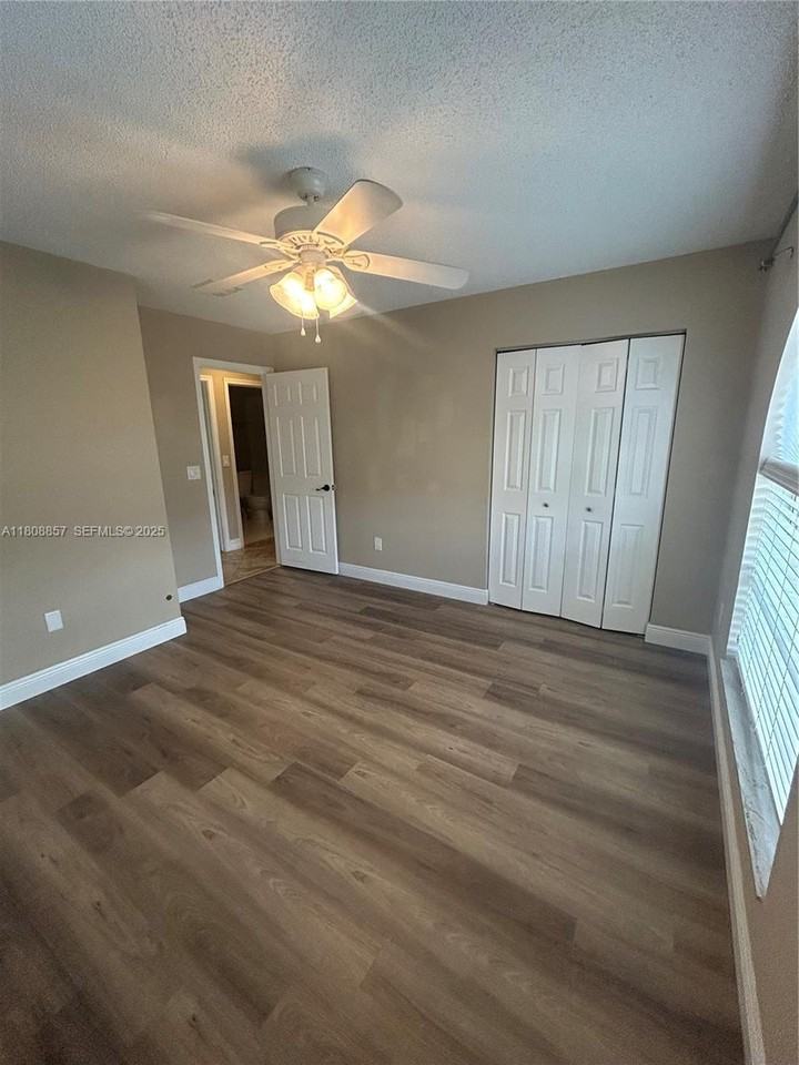9721 Southwest 15th Drive - Photo 2 of 22