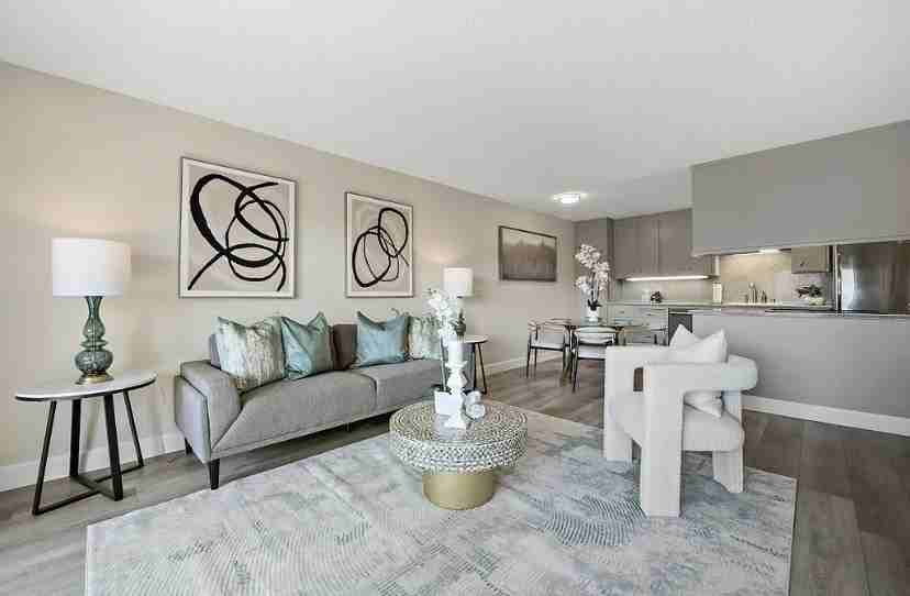 1458 Hudson St #211 - Photo 2 of 14