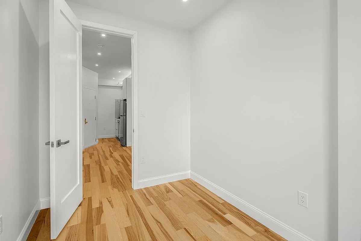 307 Prospect Pl - Photo 6 of 6