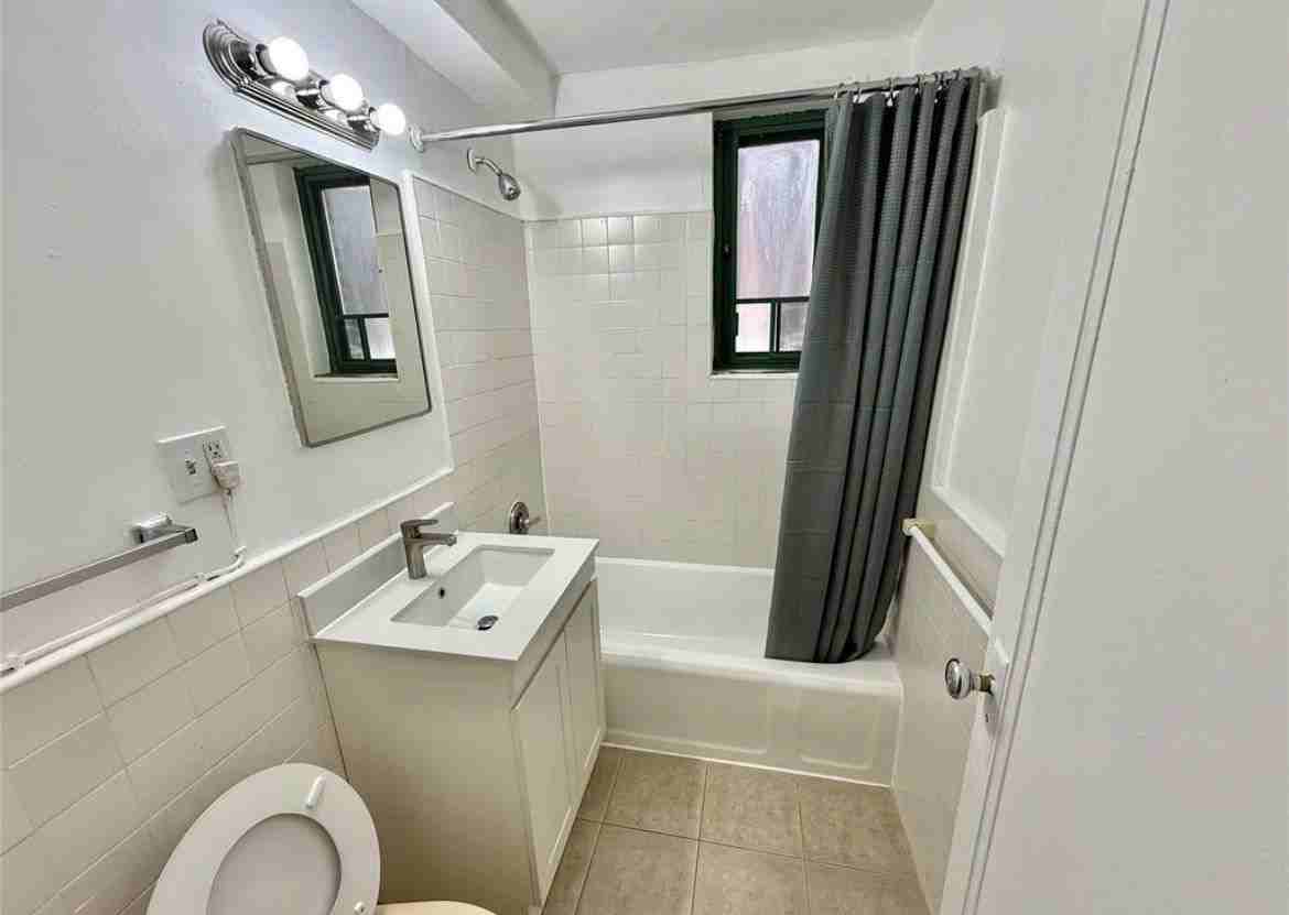 1735 Purdy St #7654 - Photo 6 of 6