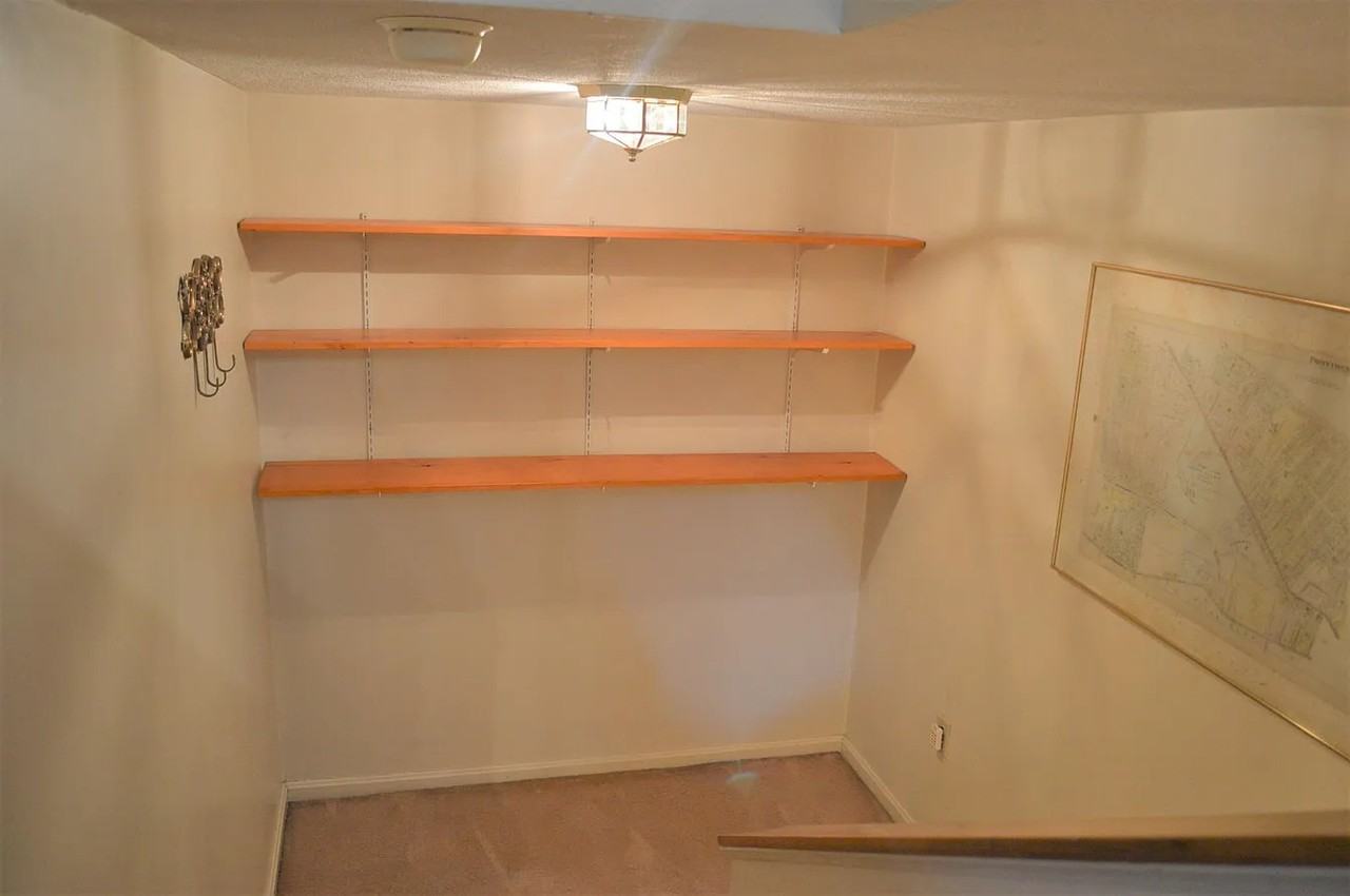 83 Arbor Dr - Photo 3 of 19