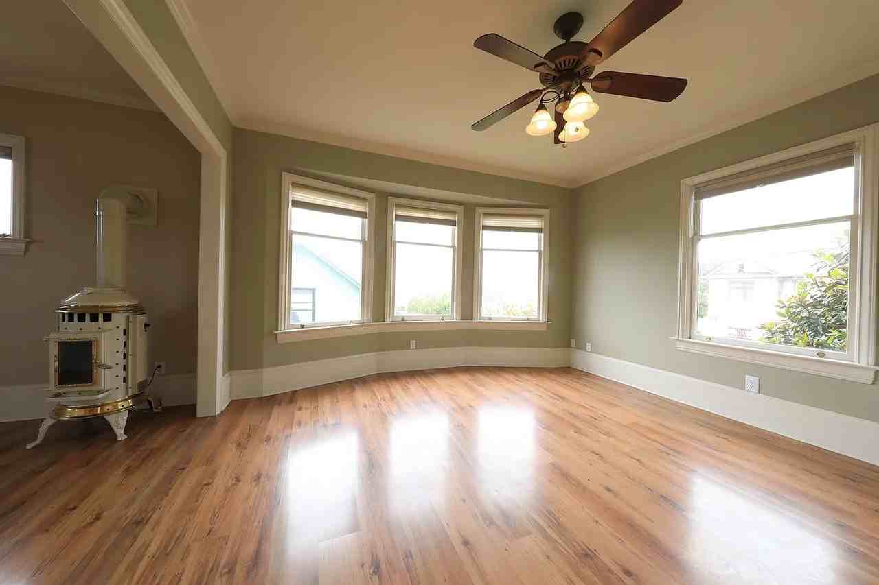 14 Cedar St - Photo 5 of 13