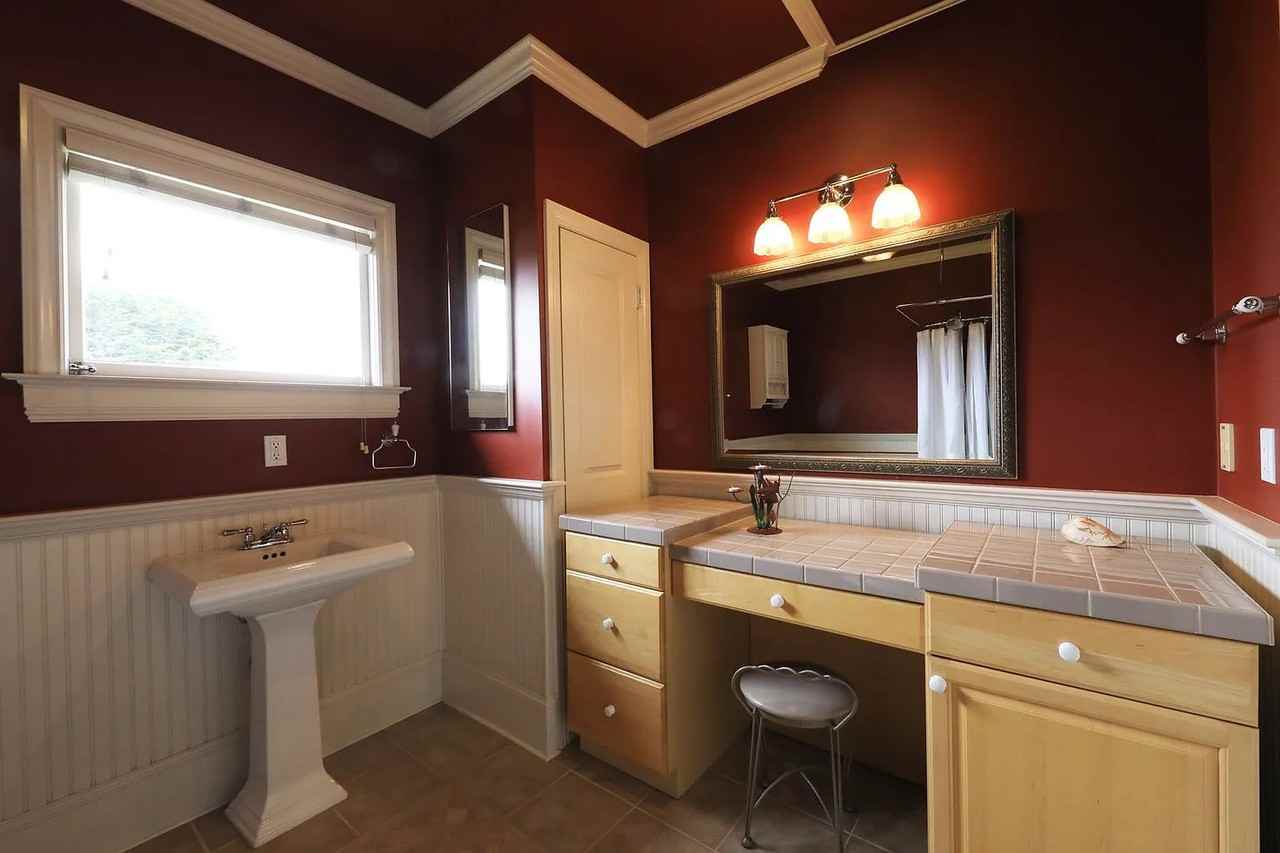 14 Cedar St - Photo 7 of 13