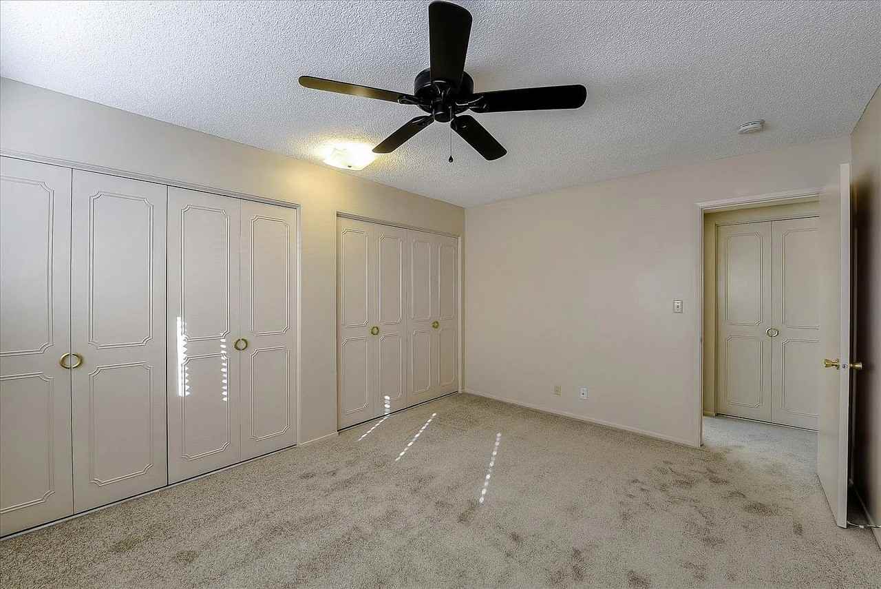 2044 Mcdaniel Ave - Photo 5 of 10