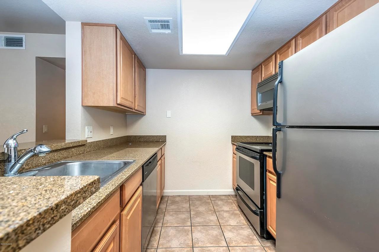 101 S Players Club Dr - Photo 4 of 15