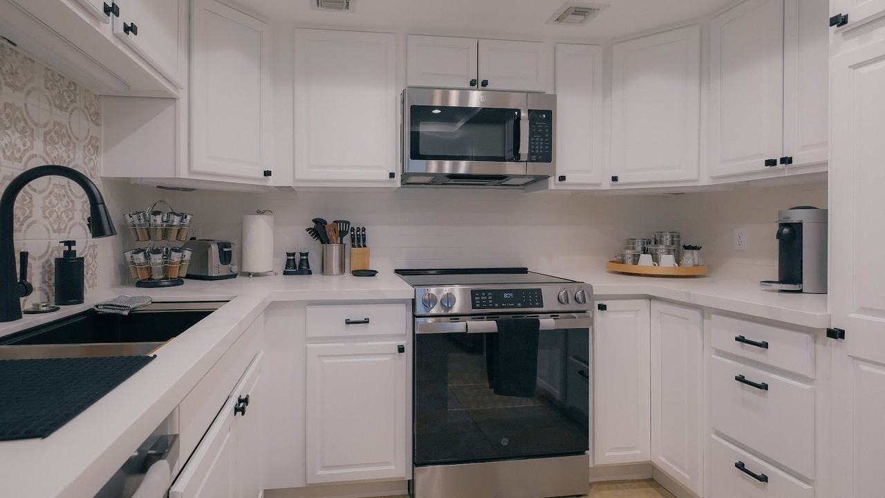 7940 E Camelback Rd #608 - Photo 5 of 42
