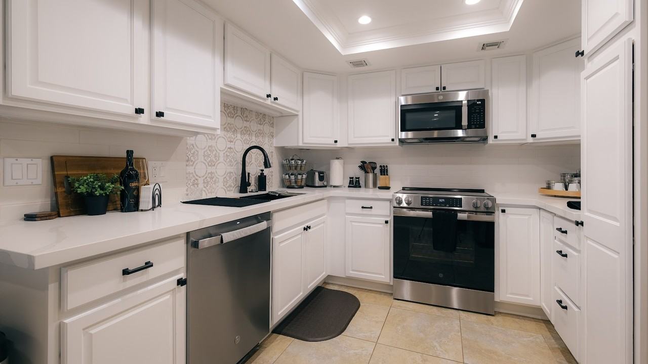 7940 E Camelback Rd #608 - Photo 6 of 42