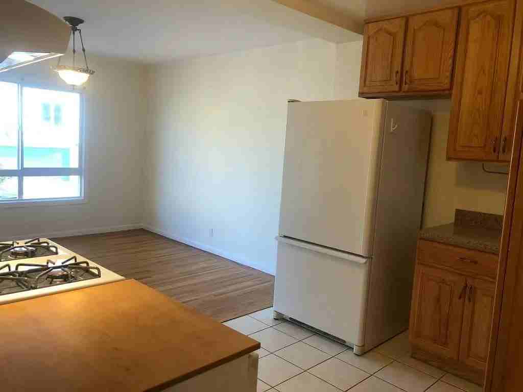 1401 34Th Ave - Photo 2 of 9