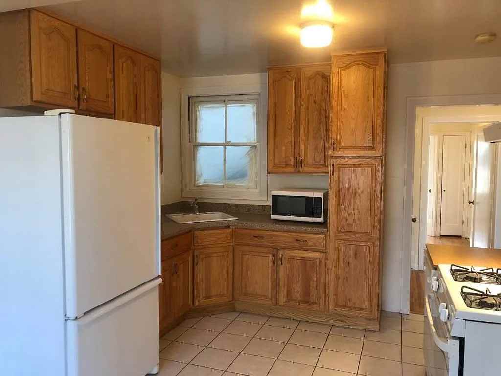 1401 34Th Ave - Photo 3 of 9