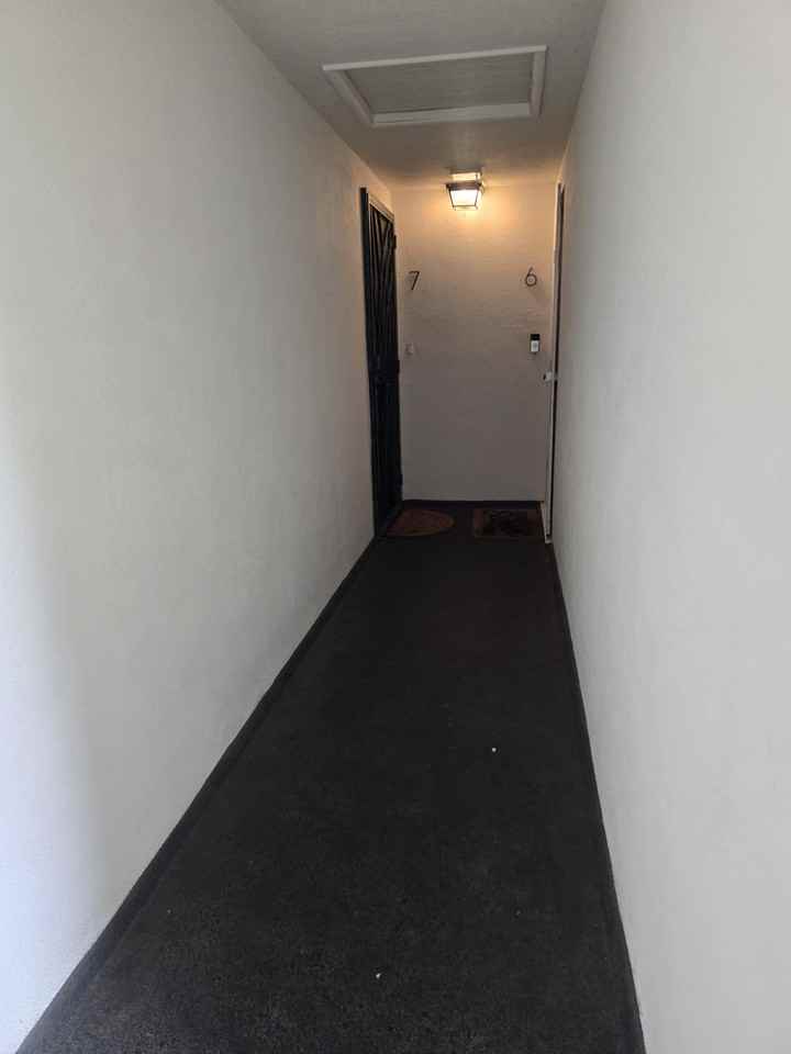 1022 E 1st St #7 - Photo 5 of 19