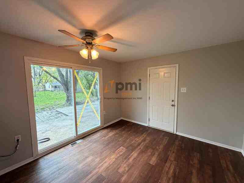 774 Fox River Rd - Photo 6 of 16