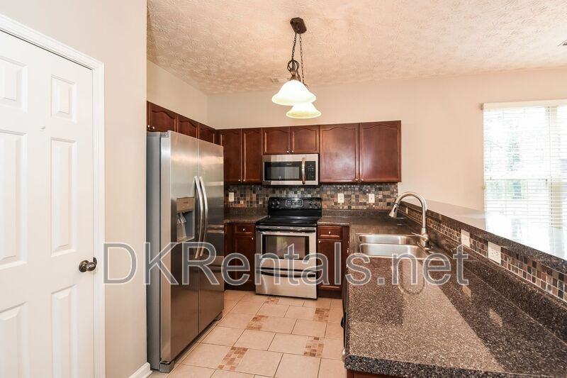 4049 Hill Station Ct - Photo 5 of 15