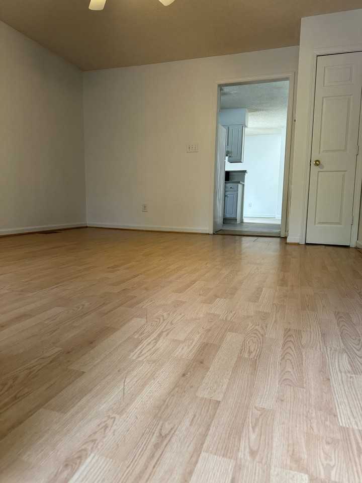 3939 Mcintosh St #NA - Photo 4 of 9